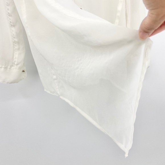 Truth NYC Sheer Asymmetrical Hem Sheer Cream Top M - Picture 10 of 11